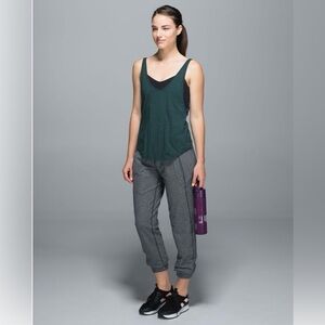 Lululemon Twist & Turn Tank size Small